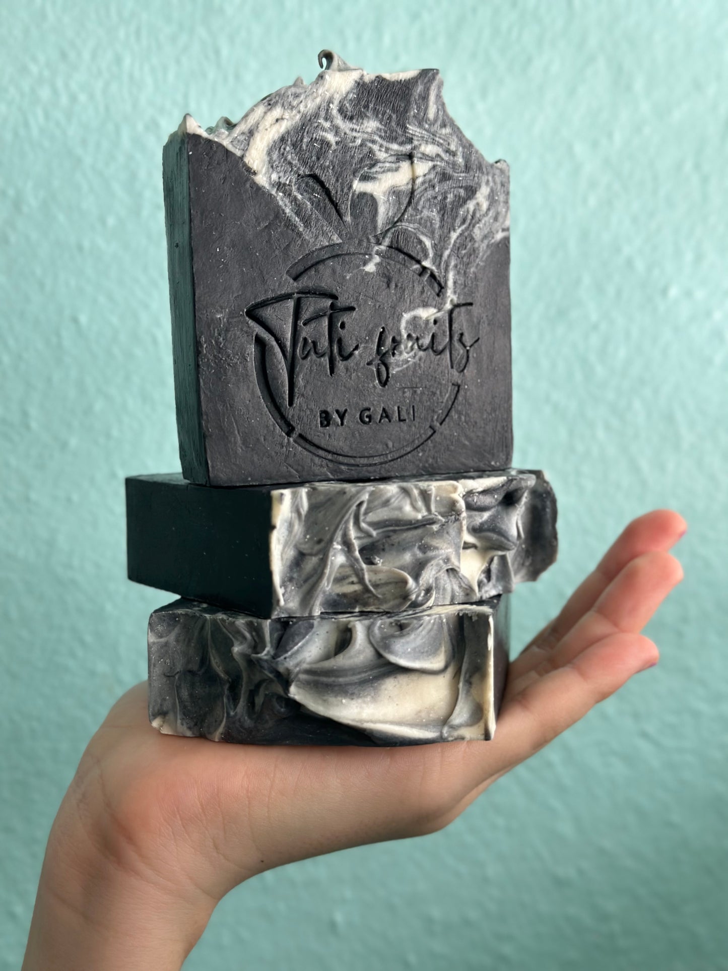 SANDALWOOD + ACTIVATED CHARCOAL SOAP BAR